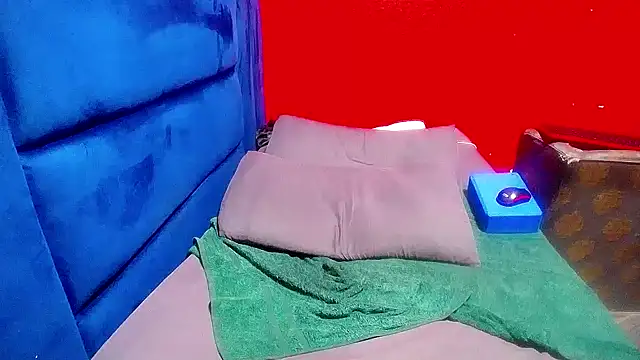 Lelety79 webcam