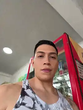 OliverWest04 webcam