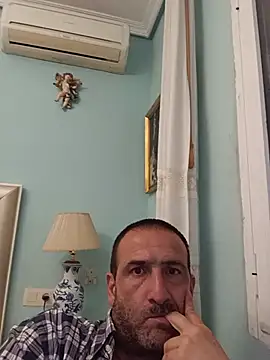 DanTrov79 webcam