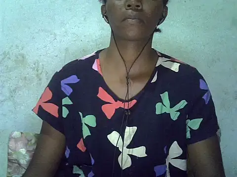 ElianeHot webcam