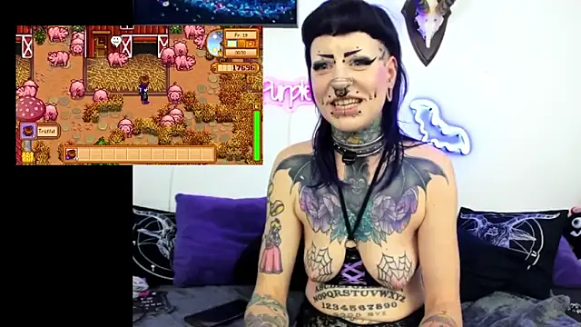Purple_Coffin666 webcam