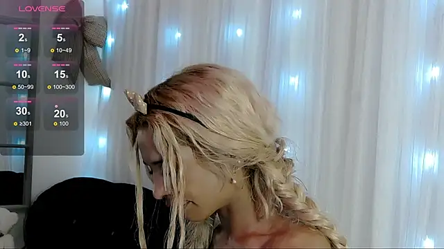 sarahraynex - SarahRaynex's free webcam - UK Sex Cams