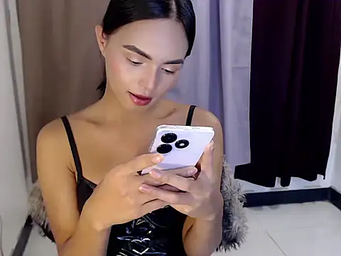 miya_khali webcam
