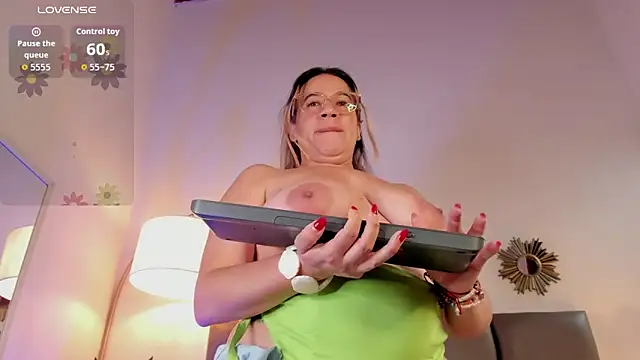 Antonellachic73 webcam