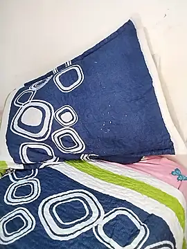 emma_purple_ webcam