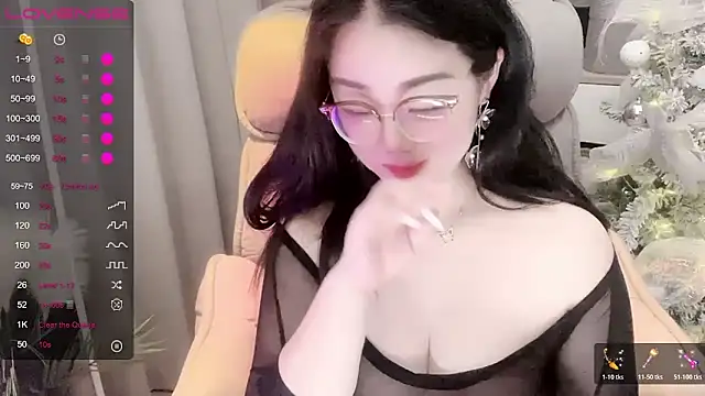 Monica-666888- webcam