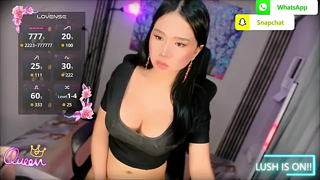 xBigSurpriseLorainex webcam