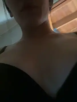 Mia_rivers__ webcam