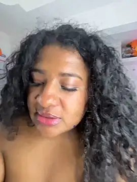 dana_falcoo25 webcam