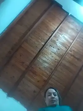 Annie-Latina webcam