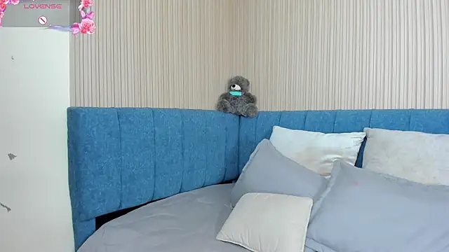 angel_ponce webcam