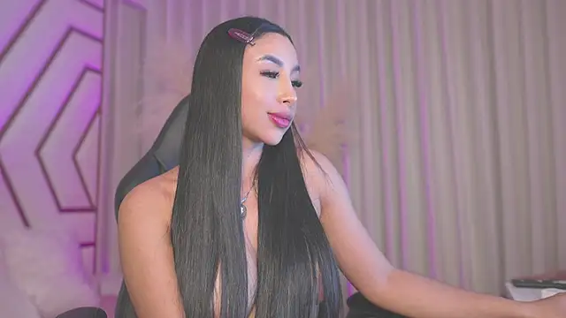 SarahGrey_18 webcam