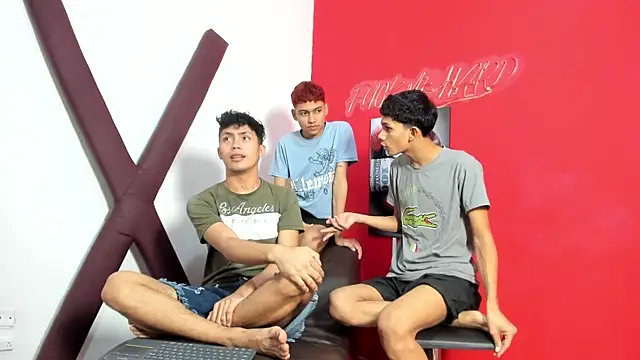AVENGER_BOYS2026 webcam