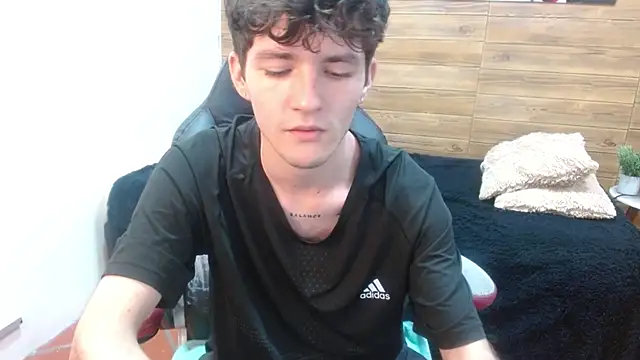 trevor_mob - Trevor_mob's free webcam - UK Sex Cams