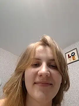 mooniekiss webcam