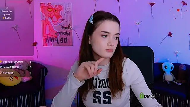 liana_kisses webcam