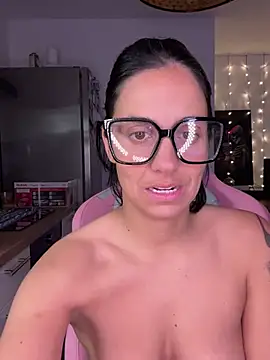 LaPetiteKim webcam