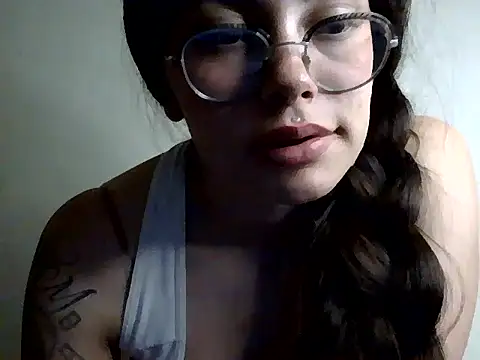 kaileyrivers webcam