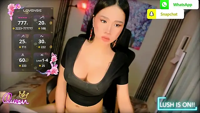 xBigSurpriseLorainex webcam