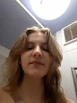 mooniekiss webcam
