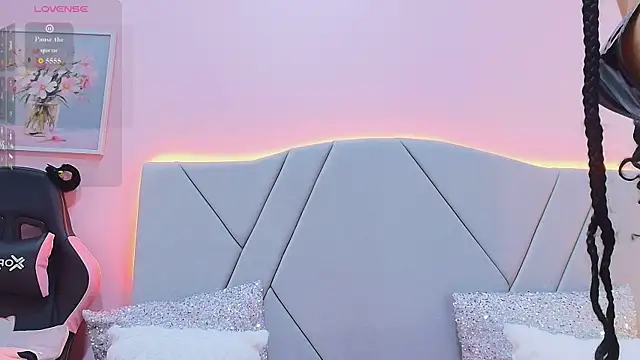 Naom_star87 webcam