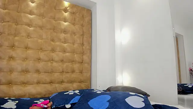 violet_giraldo webcam