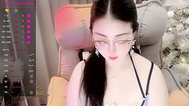 Monica-666888- webcam