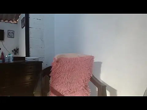larry-n-clouds - Larry-n-clouds's free webcam - UK Sex Cams