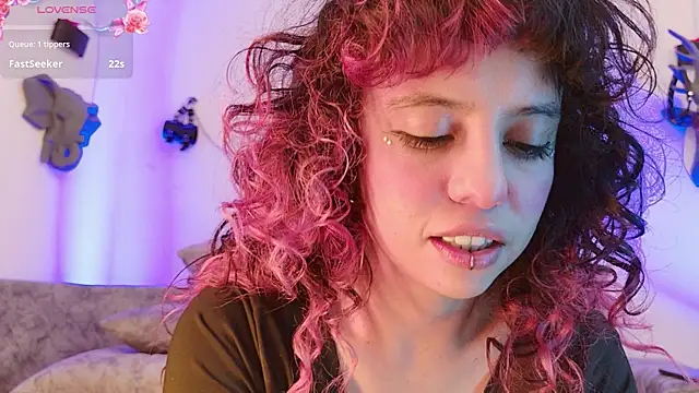 Sweet_Chaos webcam