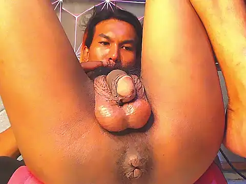 DirtyJudi webcam
