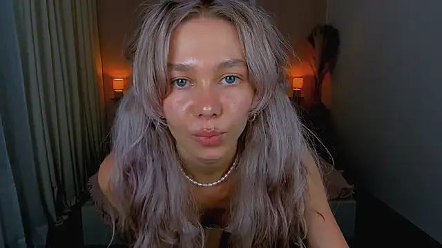 LuluAlis webcam