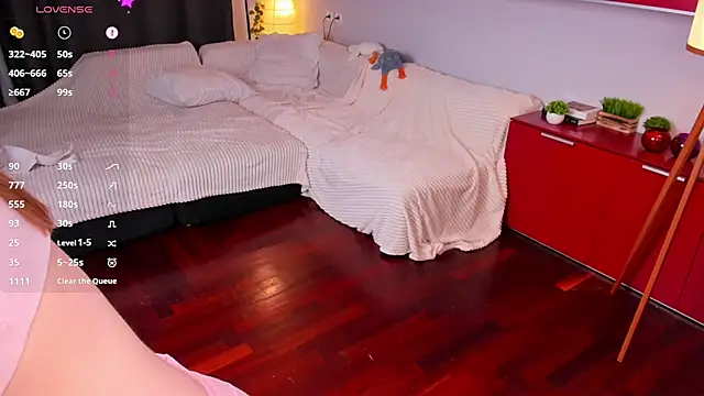 OdellaFrake webcam