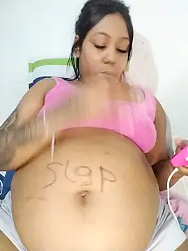 emma_purple_ webcam