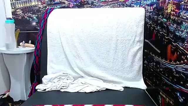 tila_nastyy webcam