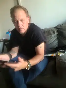 yourMasterisBored webcam
