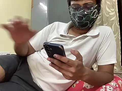 Slave_Aryan webcam