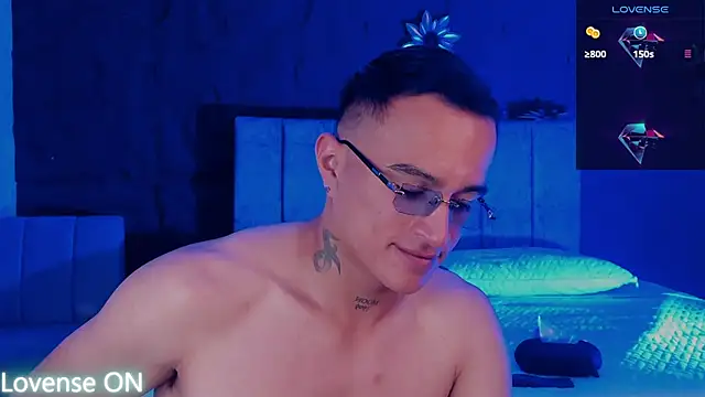 LiamDeep webcam