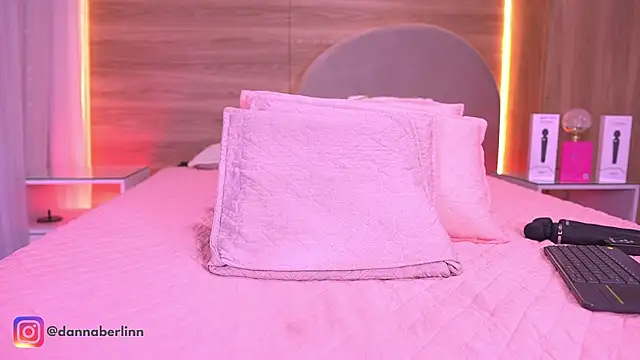 danna_berlin_ webcam