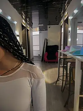 Isabella-Teen