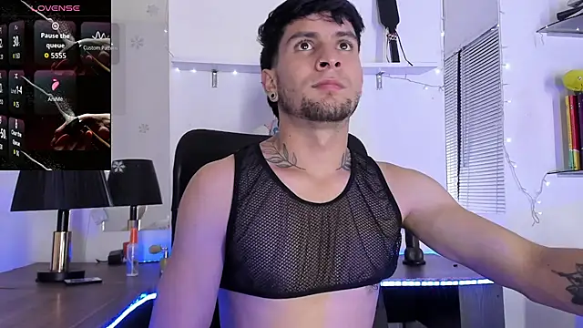 StefanoBigCock webcam