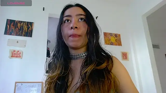 Maam_Ine webcam