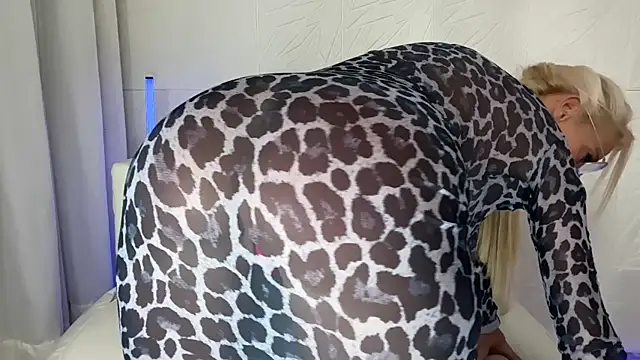 Reyna63 webcam