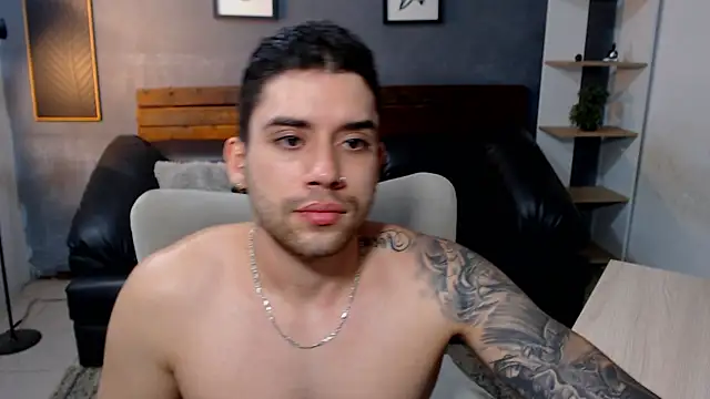 Mike_montoya01