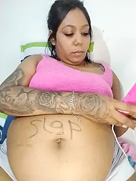 emma_purple_ webcam