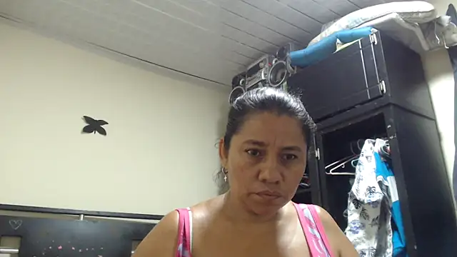 adrixxx38 webcam