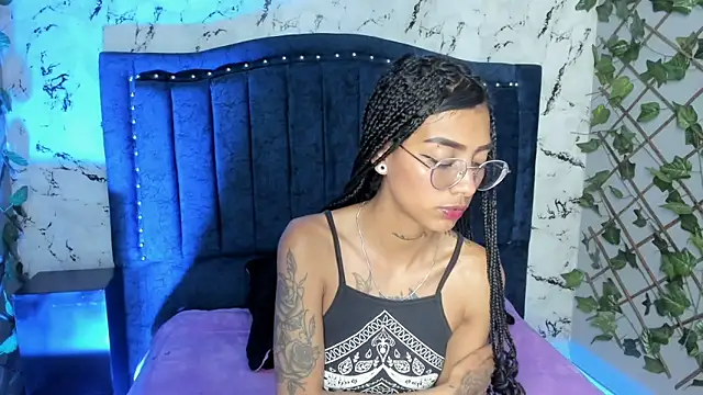 KarlaSlutSkinny__ webcam