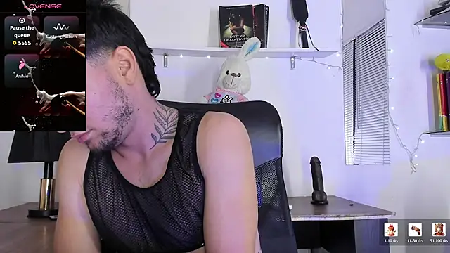 StefanoBigCock webcam