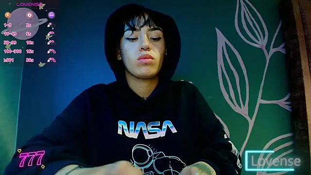 Kiara_Fox__