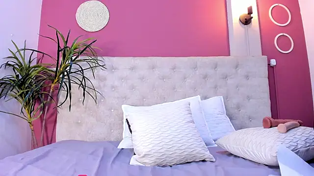 GabyRouge webcam