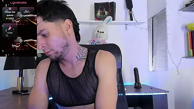 StefanoBigCock webcam